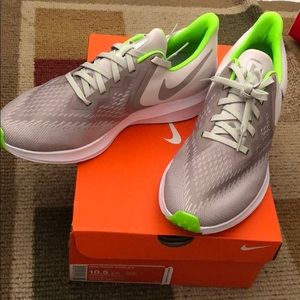Nike zoom sneakers brand new